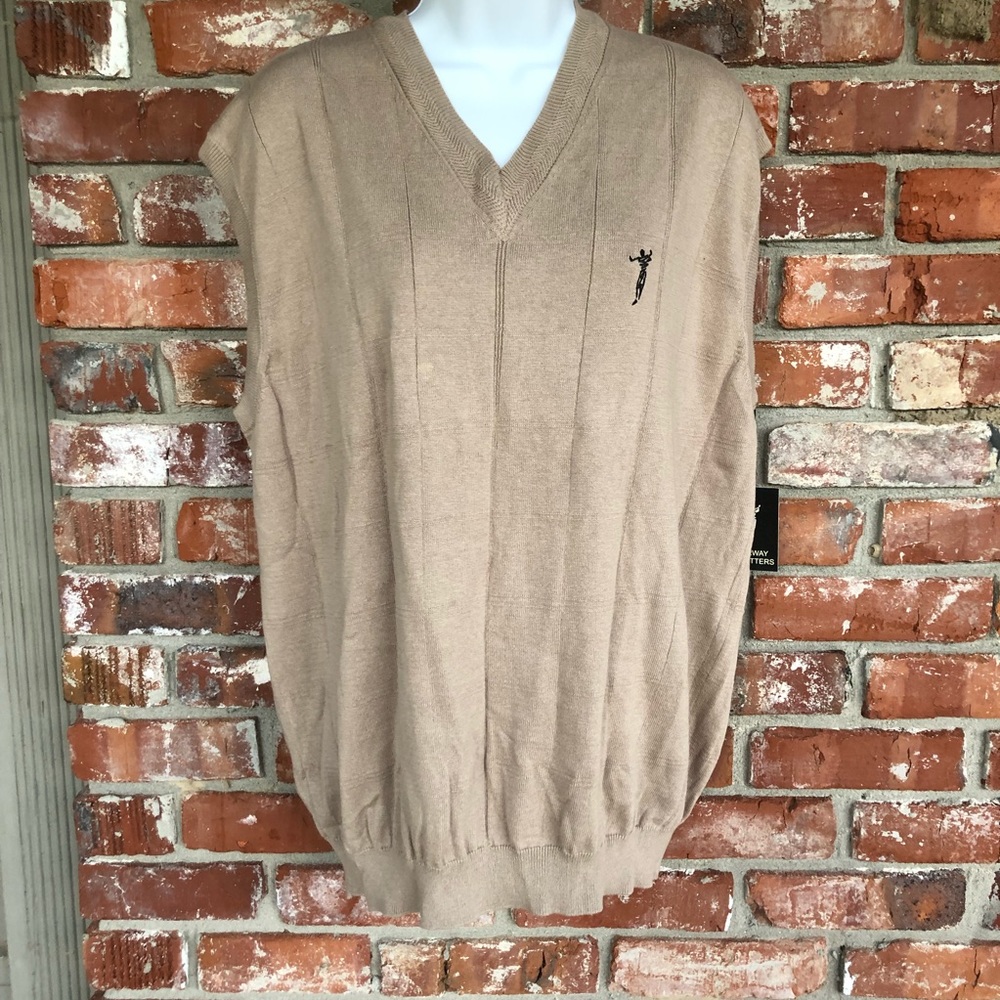Fairway Outfitters NWT tan sleeveless vest size XL